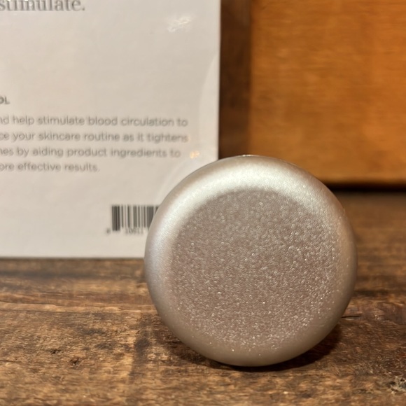 Osmosis Cool Skin Tool - Picture 3 of 4